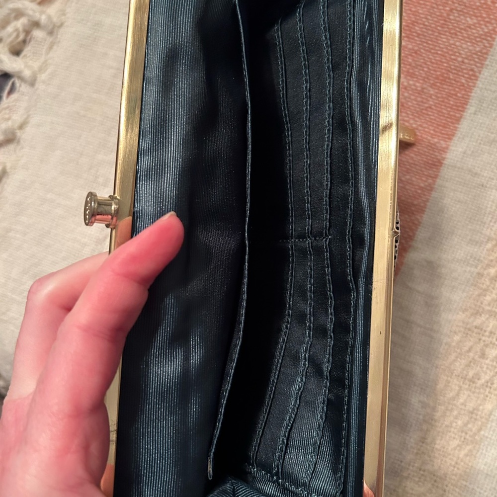 Hobo Lauren wallet. Used - Picture 4 of 8